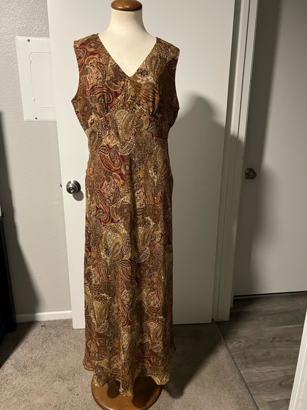 Coldwater Creek Silk Paisley V-Neck Maxi Dress in Brown and Red Accents